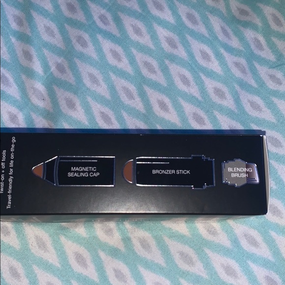 trèStique color + contour cheek stick - Picture 2 of 2